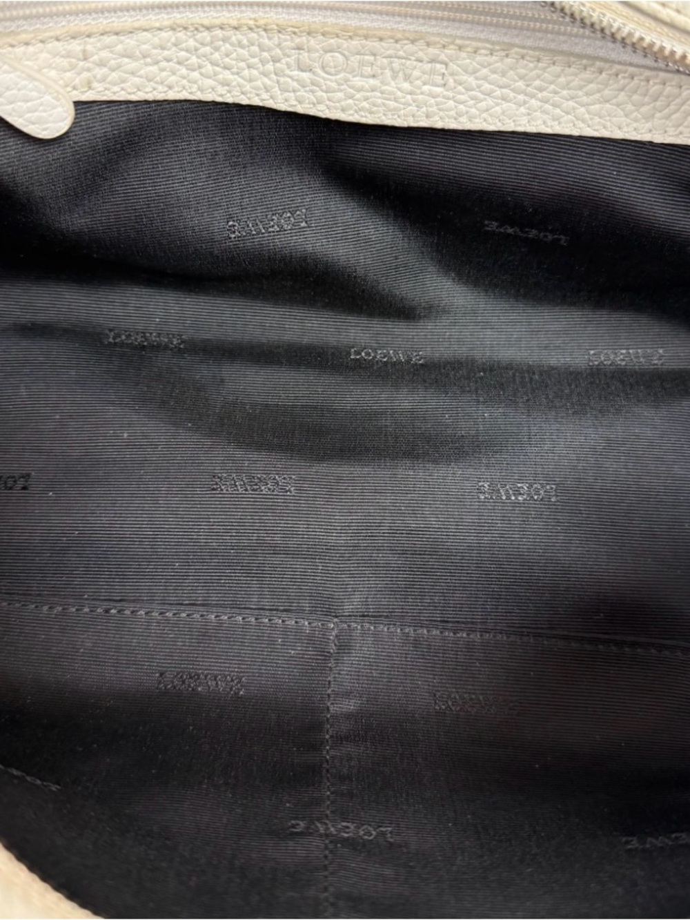 Loewe White Pebbled Leather Senda Satchel - Picture 6 of 6